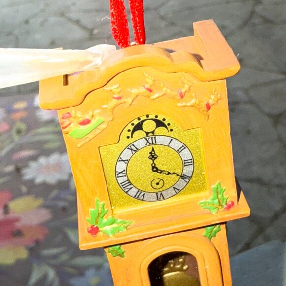 Twas The Night Before Christmas Hallmark  Ornament Grandfather Clock 24 yrs old - Picture 5 of 8